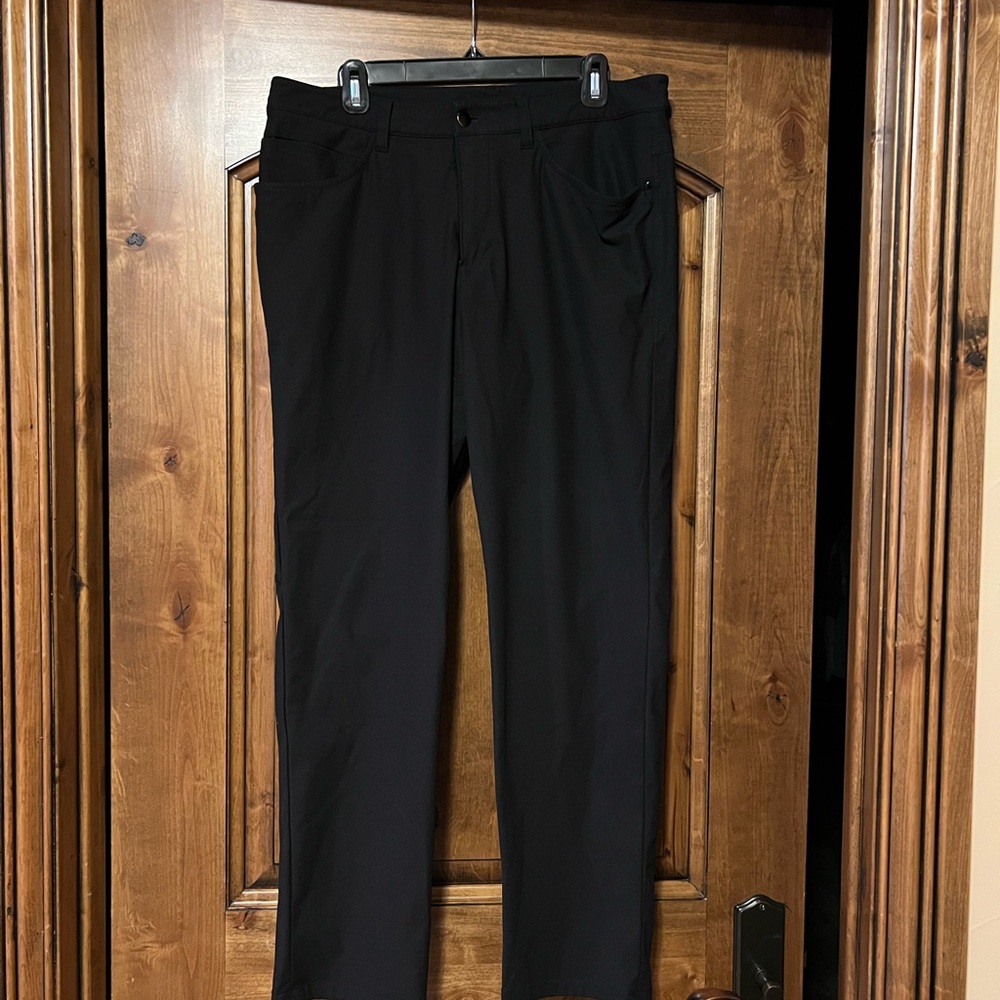 Lululemon Athletica Men's Dress Pants - Black
